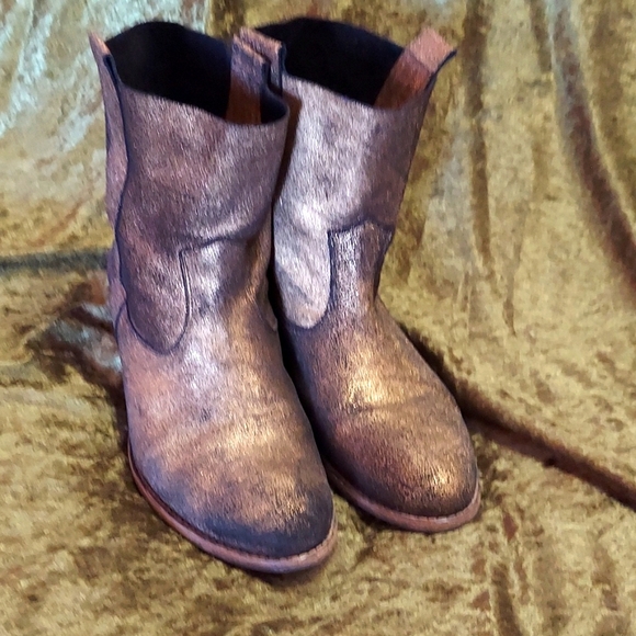 Super cool  green/gold metallic boot - Picture 1 of 4